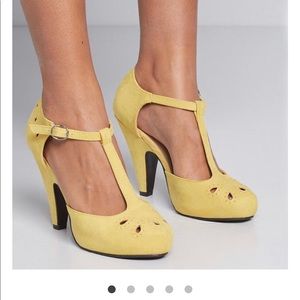 ModCloth mustard heels- The Zest is History sz 10